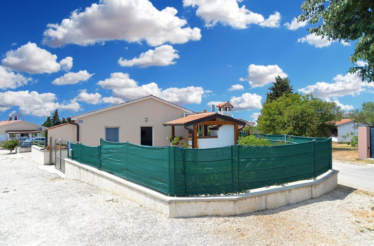 Вилла House Peroj 2195 Экстерьер фото